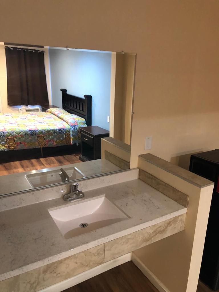 Star Motel Norwalk Zewnętrze zdjęcie